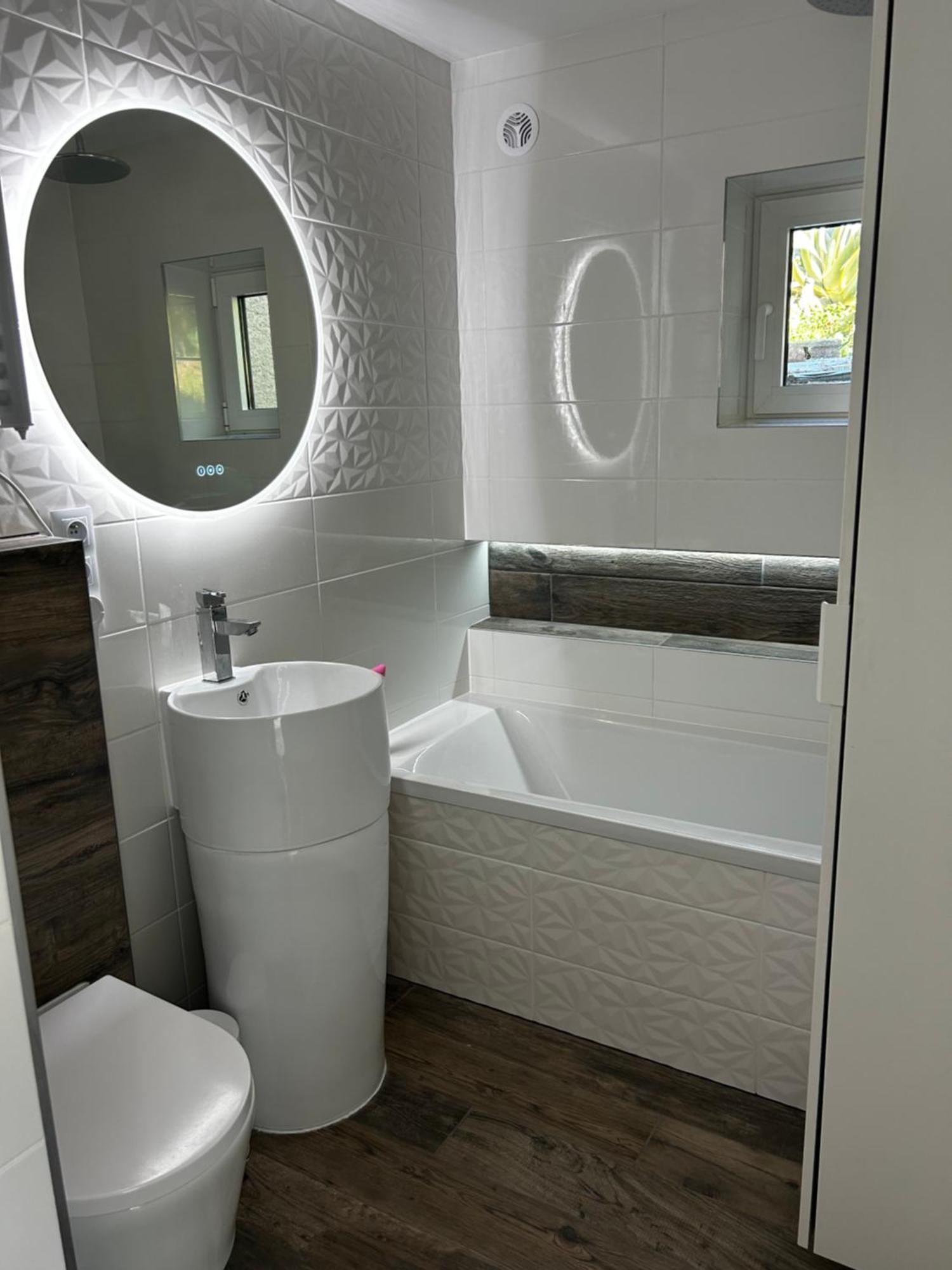 Belle Chambre Privee Avec Le Jardin Privatif Et Le Jacuzzi Cavalaire-sur-Mer Exterior photo